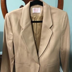 Pendleton Womens Blazer 100% Virgin Wool. Size 6